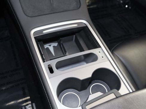 Used 2023 Tesla Model 3 Standard Range image 29