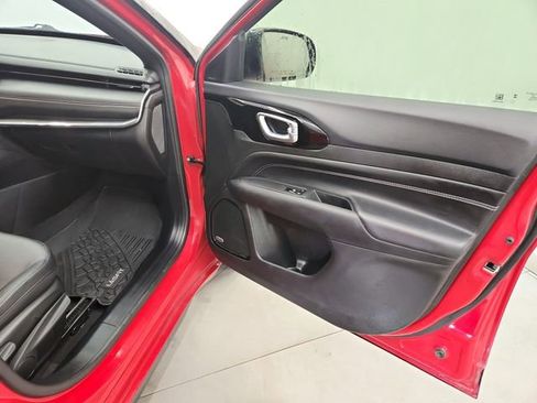 Used 2024 Jeep Compass Limited w/ High Altitude Package image 41