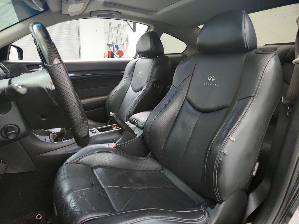 Used 2014 INFINITI Q60 Sport RWD image 14
