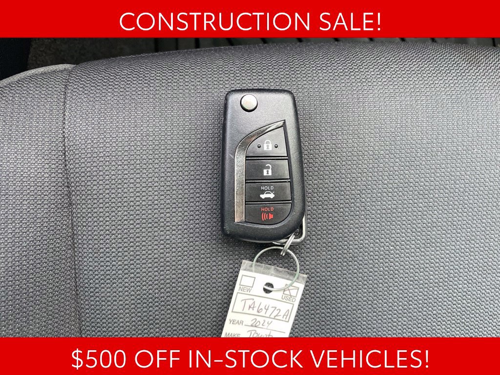 Used 2024 Toyota Corolla LE FWD image 30