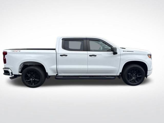 Used 2024 Chevrolet Silverado 1500 Custom w/ Rally Edition AWD/4WD image 8