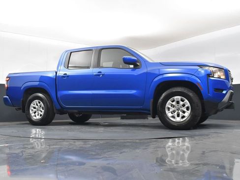 Used 2024 Nissan Frontier SV image 36