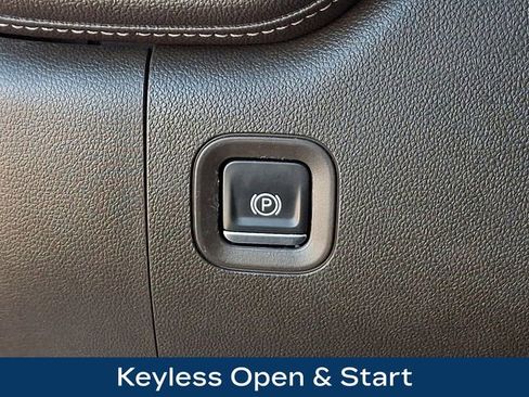 Used 2020 Chevrolet Silverado 2500 LT w/ All Star Edition image 27