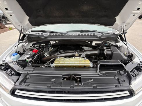 Used 2019 Ford F150 Lariat w/ Equipment Group 502A Luxury AWD/4WD image 30