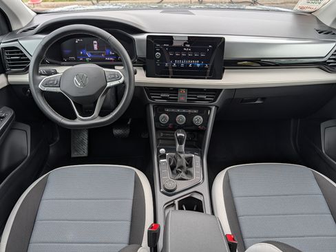 Certified 2025 Volkswagen Taos S AWD/4WD image 10