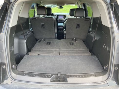 Used 2023 GMC Acadia AT4 AWD/4WD image 7