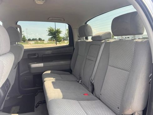 Used 2008 Toyota Tundra 4x4 CrewMax image 29