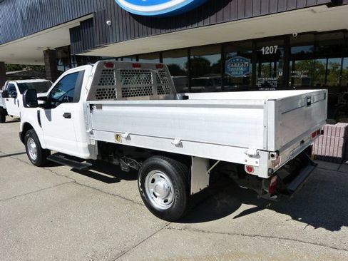 Used 2018 Ford F250 XL RWD image 3