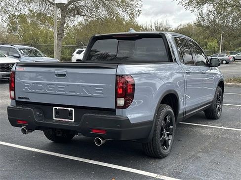 New 2026 Honda Ridgeline Black Edition image 3