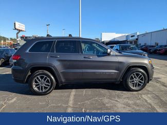 Used 2020 Jeep Grand Cherokee Laredo w/ 18" Wheel & 8.4" Radio Group video 3