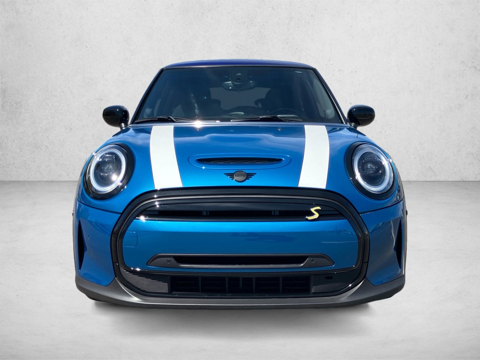 Used 2024 MINI Cooper SE FWD image 2