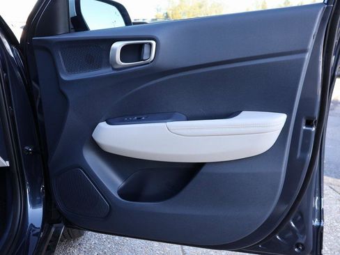 New 2026 Hyundai Venue SEL image 9