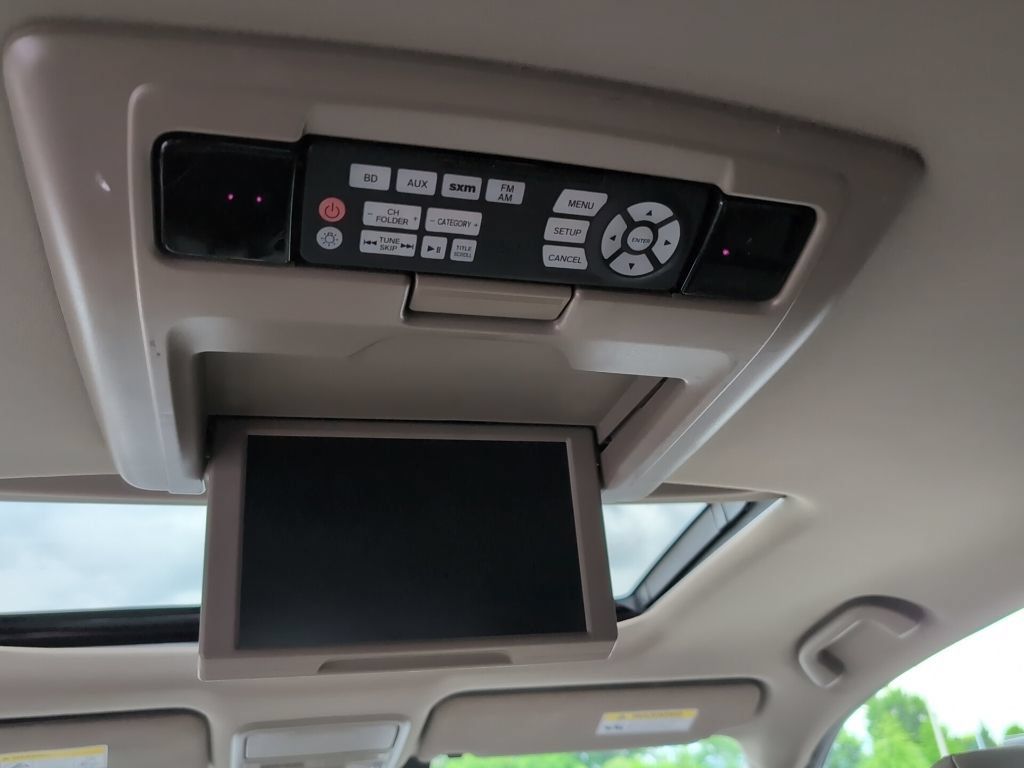 Used 2017 Honda Pilot Touring image 36
