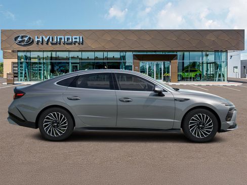 New 2026 Hyundai Sonata Limited FWD image 23