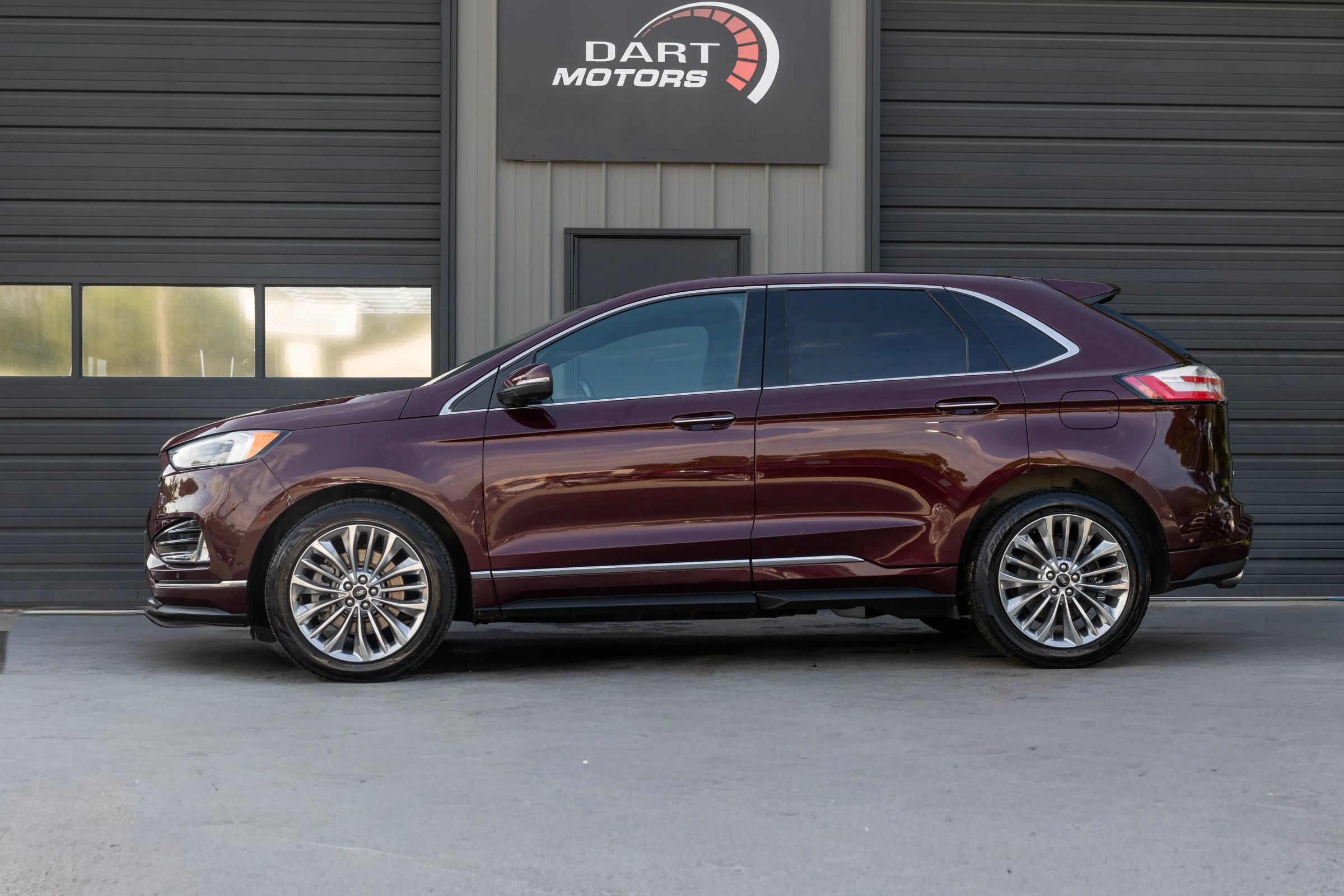 Used 2021 Ford Edge Titanium w/ Equipment Group 301A AWD/4WD image 4