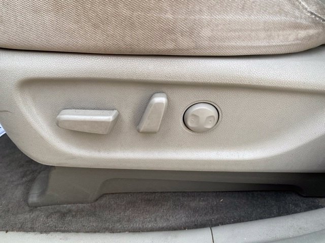 Used 2015 Kia Sedona LX w/ LX Convenience Package FWD image 29