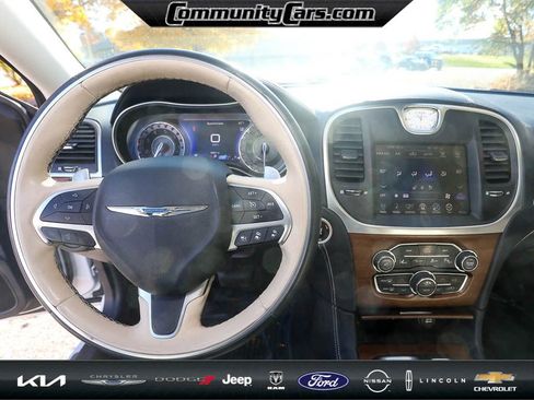 Used 2015 Chrysler 300 C Platinum w/ Harman/Kardon Audio Group image 13