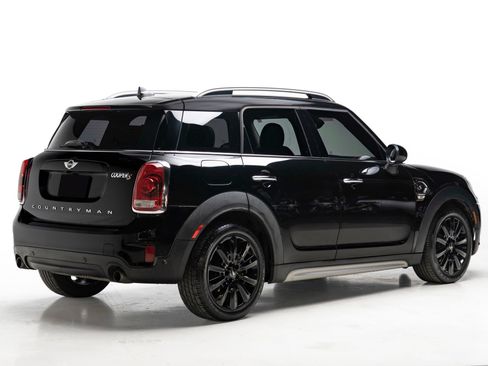 Used 2018 MINI Cooper Countryman S FWD image 8