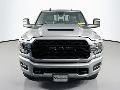 Used 2023 RAM 2500 Limited w/ Night Edition AWD/4WD image 2