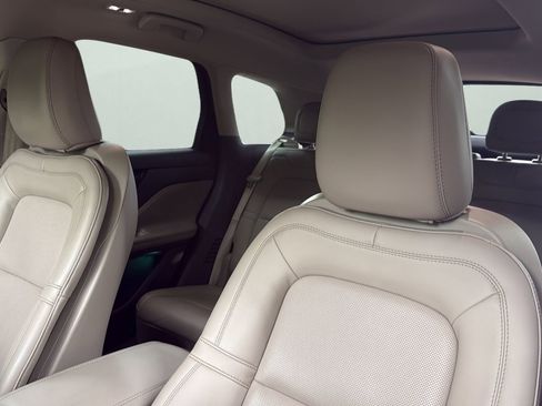 Used 2022 Lincoln Corsair Reserve w/ Equipment Group 201A AWD/4WD image 8