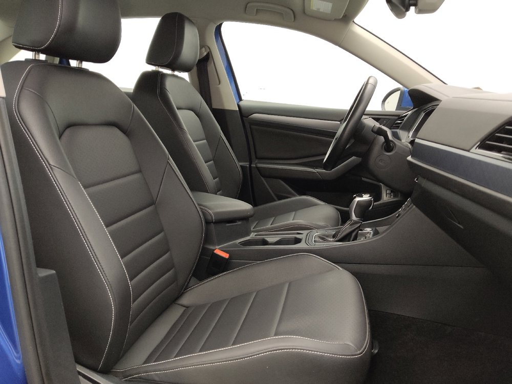 Used 2024 Volkswagen Jetta SE FWD image 21