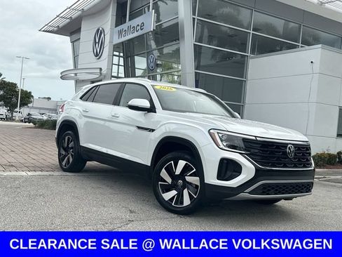 Certified 2026 Volkswagen Atlas Cross Sport SE FWD image 1