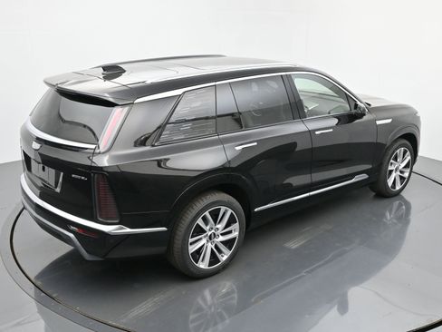 New 2026 Cadillac Vistiq Luxury w/ LPO, Floor Liner Package image 27