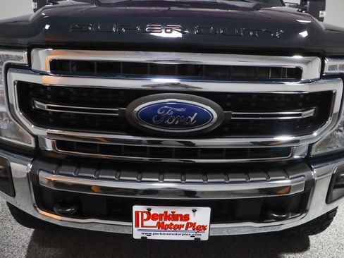 Used 2022 Ford F350 Lariat w/ Lariat Value Package image 4