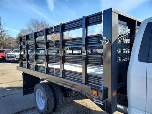 Used 2024 Ford F550 XL w/ Snow Plow Prep Package image 5