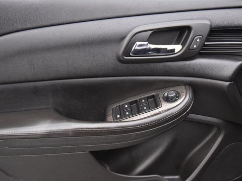Used 2015 Chevrolet Malibu LT FWD image 20