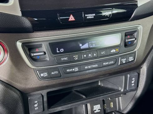 Used 2017 Honda Pilot EX-L image 17