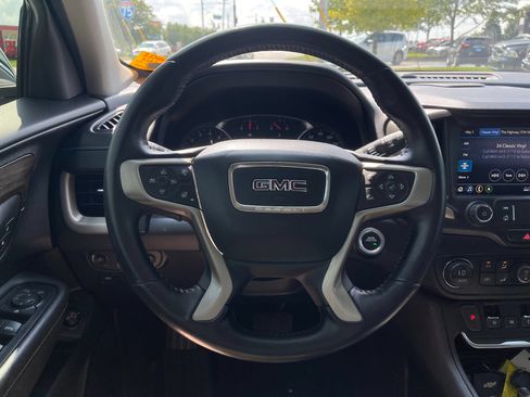 Used 2019 GMC Terrain Denali w/ Advanced Safety Package AWD/4WD image 10