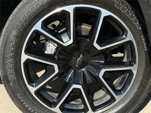 Certified 2021 Chevrolet Tahoe RST w/ Rear Media and Nav Package image 10