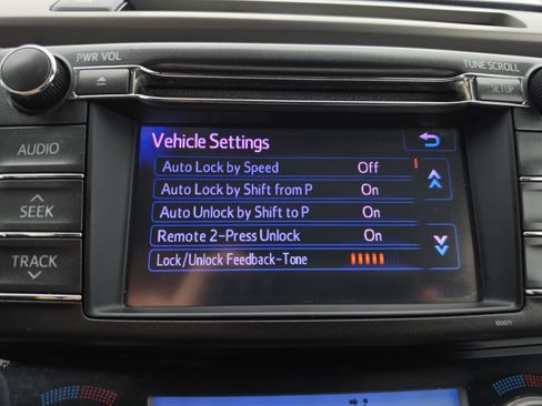 Used 2013 Toyota RAV4 Limited AWD/4WD image 29