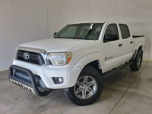 Used 2013 Toyota Tacoma PreRunner w/ SR5 Pkg image 30