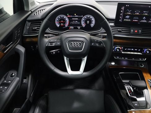 Used 2023 Audi Q5 2.0T Premium Plus w/ Premium Plus Package image 16