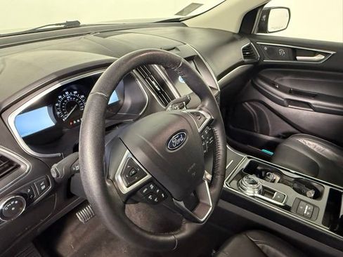 Used 2019 Ford Edge Titanium w/ Equipment Group 301A FWD image 15