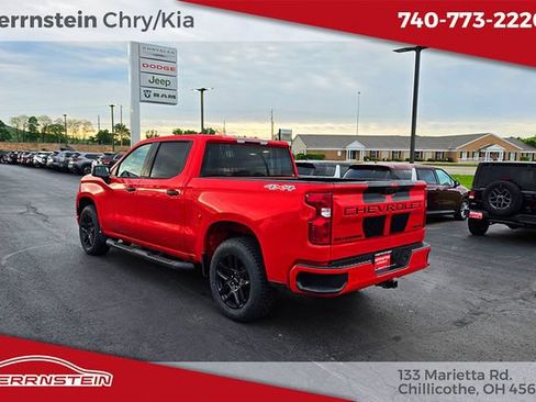 Used 2023 Chevrolet Silverado 1500 Custom w/ Rally Edition AWD/4WD image 5