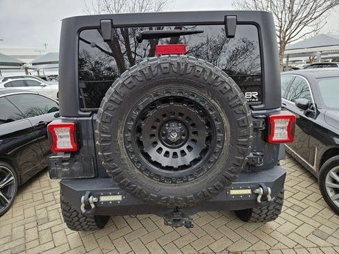 Used 2018 Jeep Wrangler Unlimited Sport S image 10