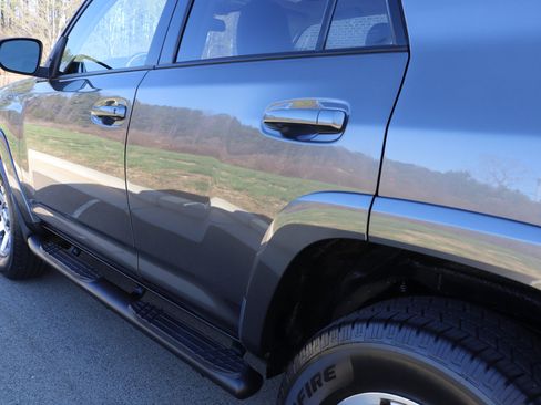 Used 2016 Toyota 4Runner Trail Premium image 19