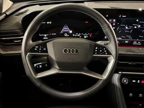 Certified 2025 Audi Q5 Premium w/ Convenience Package image 15