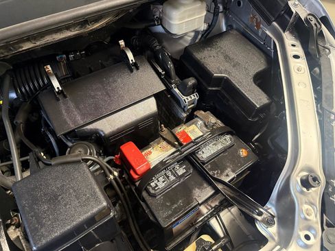 Used 2014 Toyota Sienna Limited image 23