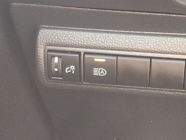 Used 2024 Toyota Corolla LE FWD image 16