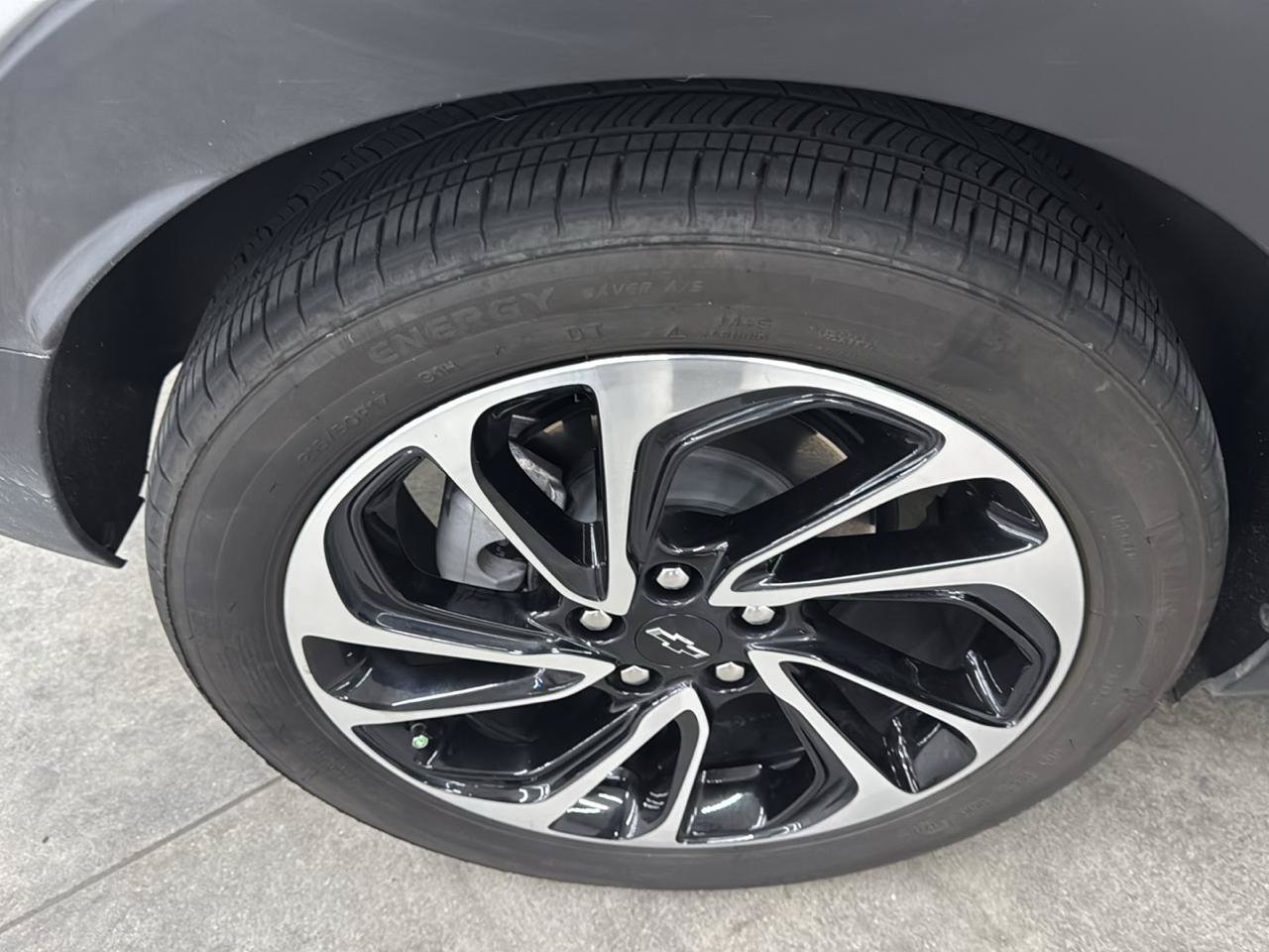 Used 2023 Chevrolet Bolt EUV Premier w/ Sun & Sound Package FWD image 25