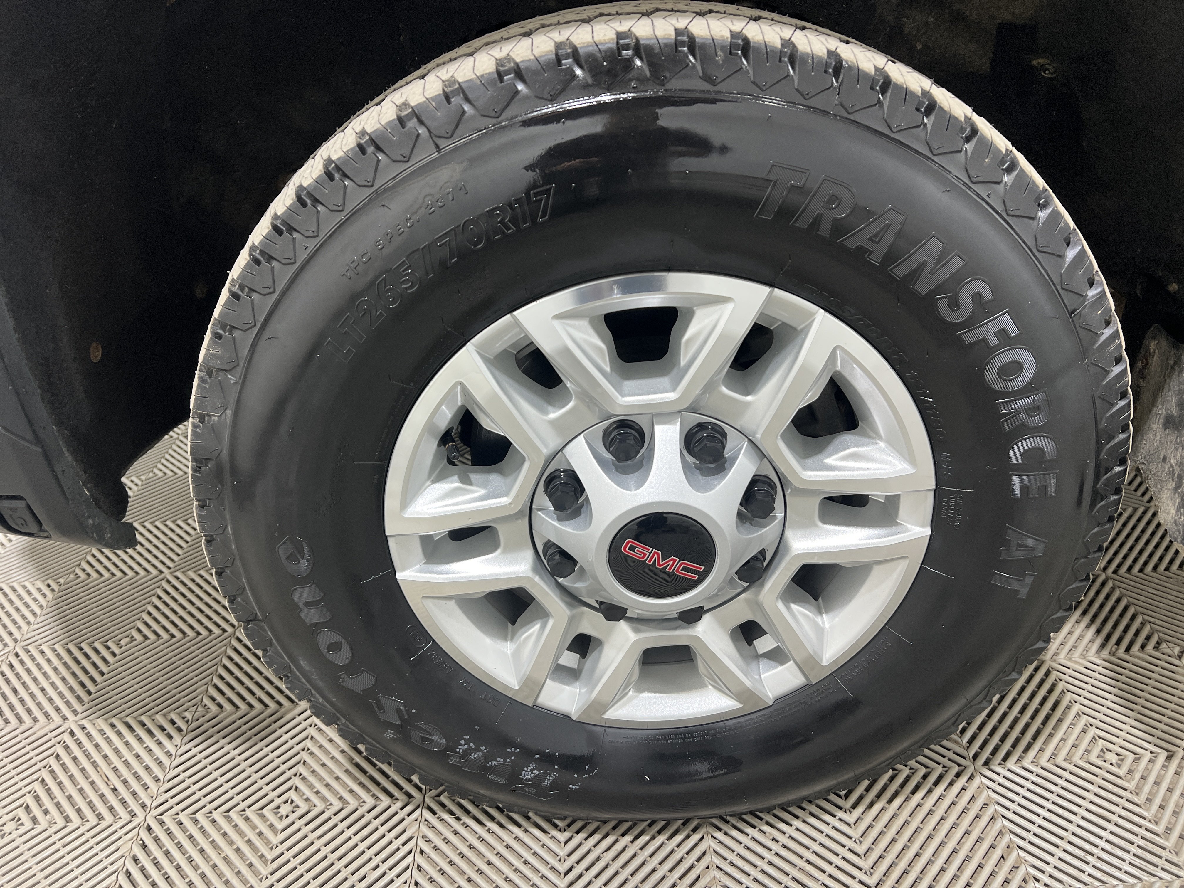 Used 2024 GMC Sierra 2500 Pro AWD/4WD image 5