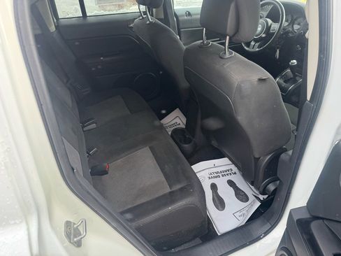 Used 2014 Jeep Patriot Latitude image 13