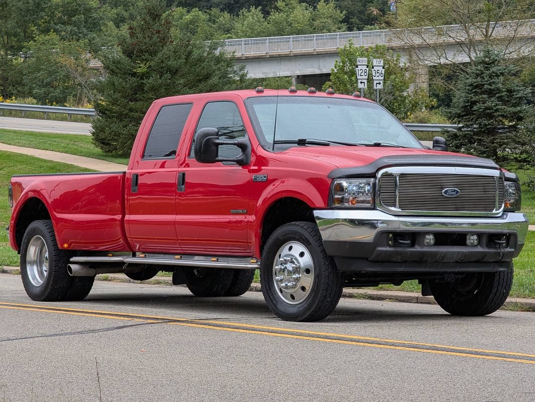 Used 2001 Ford F550 2WD Crew Cab Super Duty image 1