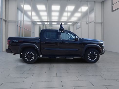 Certified 2023 Nissan Frontier PRO-4X w/ Pro Convenience Package AWD/4WD image 9
