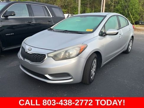Used 2015 Kia Forte LX w/ Popular Package image 2