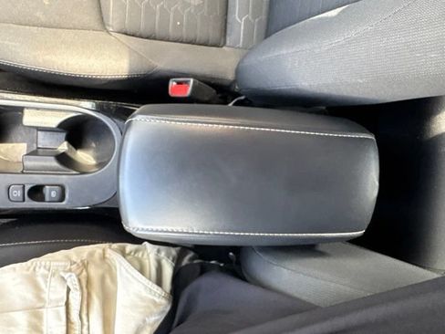 Used 2025 Toyota Corolla SE FWD image 20
